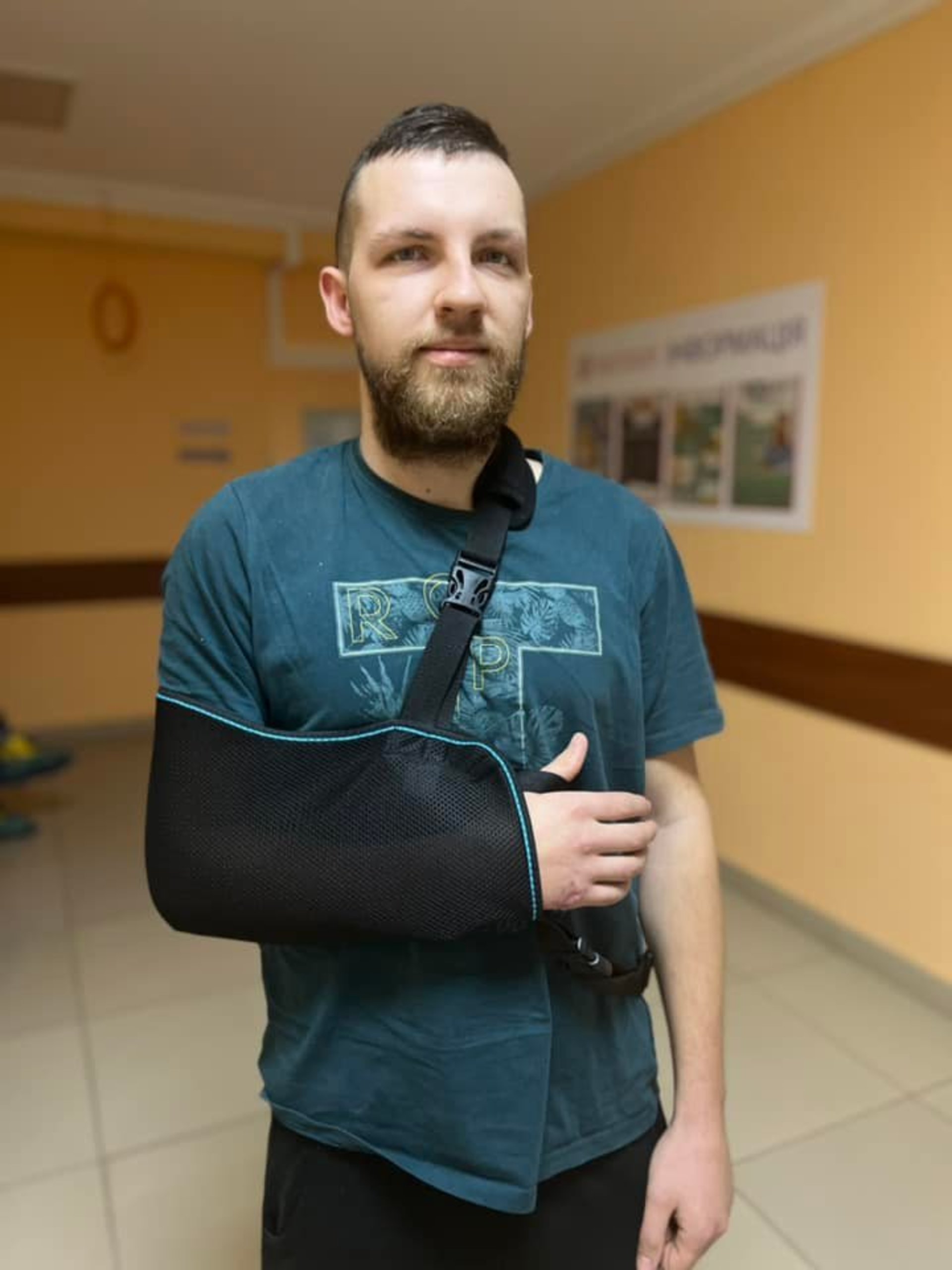 У Львові хірурги врятували руку ветлікарю