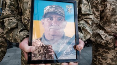 Львівщина попрощалась із учасником АТО (ФОТО)