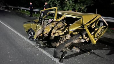 На Закарпатті водій під наркотиками та алкоголем скоїв подвійну ДТП, загинули жінка та 2-річна дитина