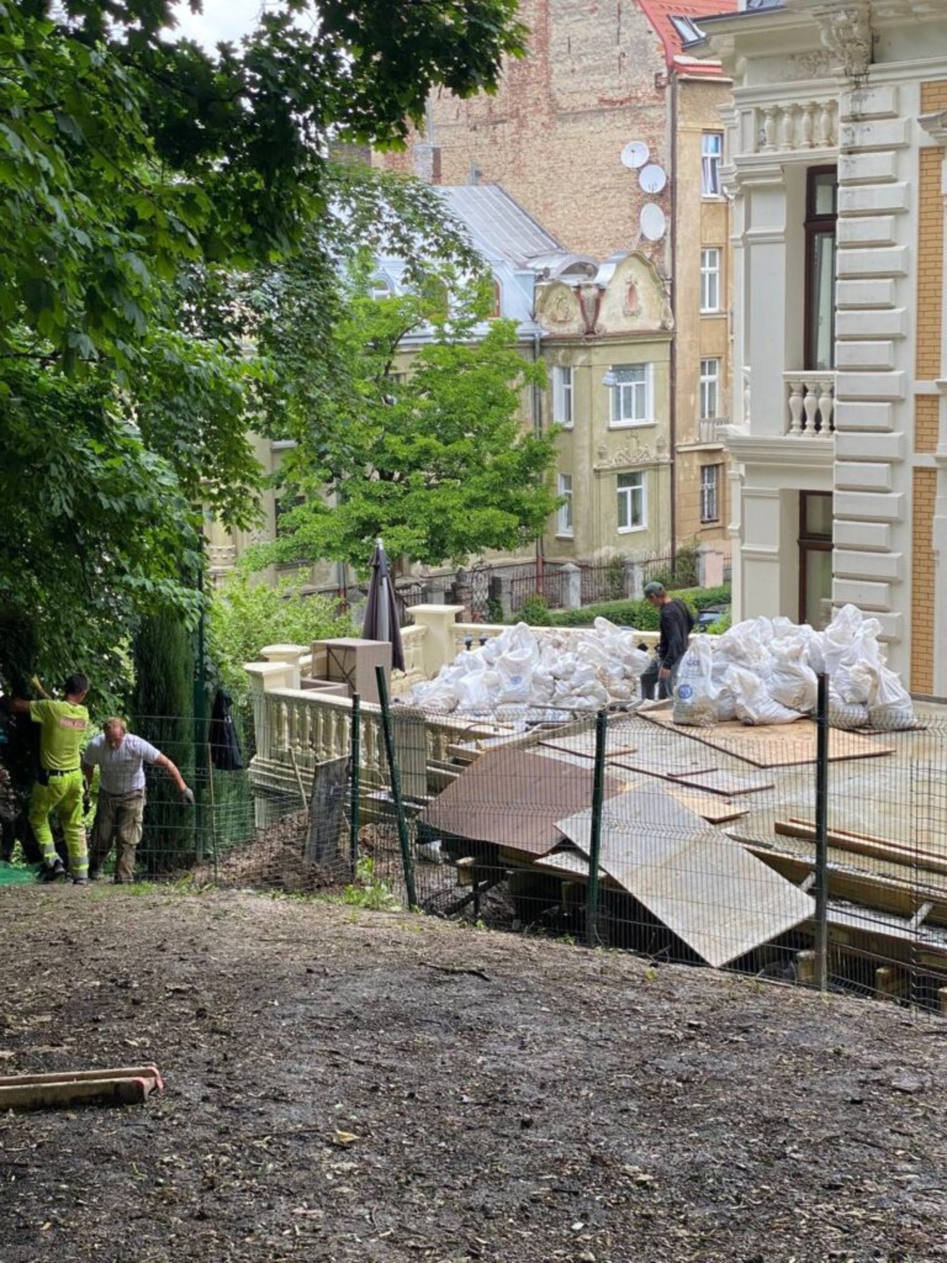 У Львові виявили самовільне будівництво, фото Любомир Зубач