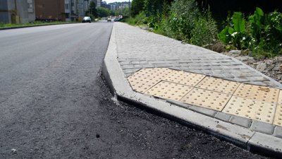 У Львові за кошти інвестора ремонтують дорогу