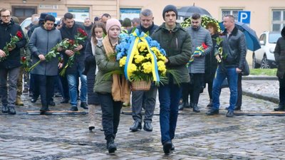 Львівщина вшановує пам’ять В’ячеслава Чорновола (ФОТО)