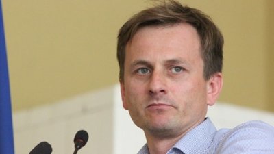 У Львові не змогли визнати незадовільною роботу чиновника, який їздив на Балі