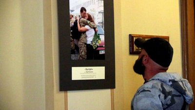 Фотографи Львова та Луганська презентували спільну виставку «Наші Герої» (ФОТО, ВІДЕО)