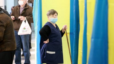Місцеві вибори-2020: в Україні закрились виборчі дільниці