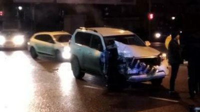 У Львові маршрутка не розминулась із іномаркою (ФОТО)
