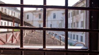 Чоловіка, який погрожував підірвати дружину і родичів, триматимуть під вартою
