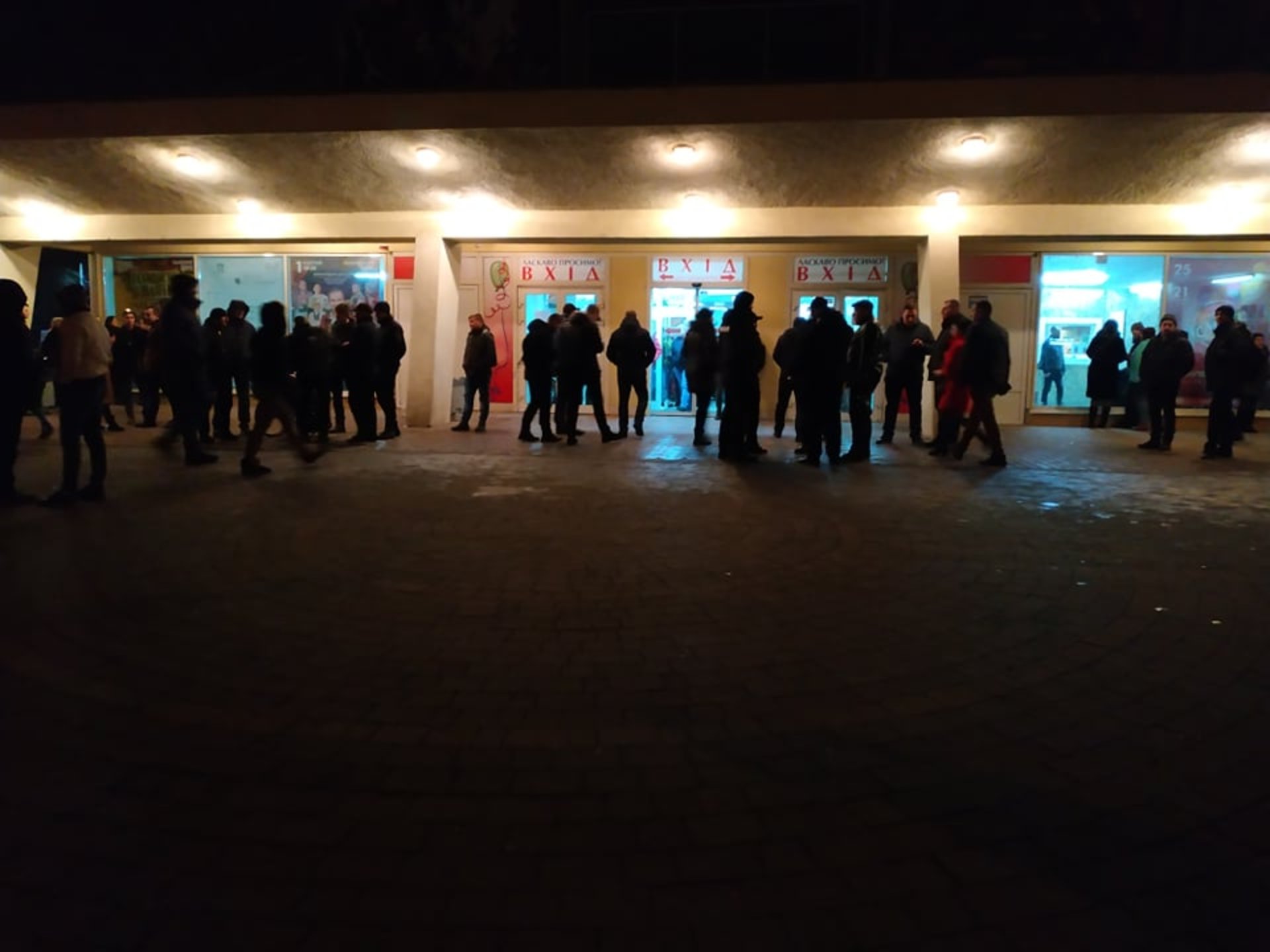 У Львові ветерани АТО пікетували Зеленського. Фото: Вголос.