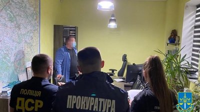 Сміттєві махінації Садового: справи щодо двох організованих груп скеровано до суду