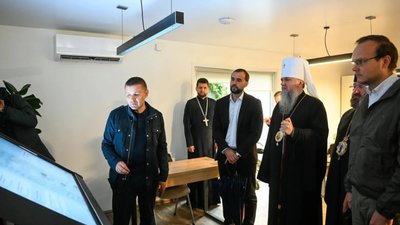 У Львові на полі Почесних поховань працює система навігації