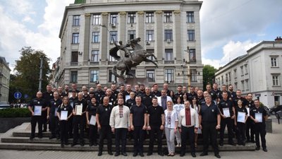 Поліцейські Львівщини святкують День Незалежності (ФОТО)