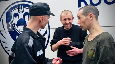 Україна повернула журналіста Дмитра Хилюка