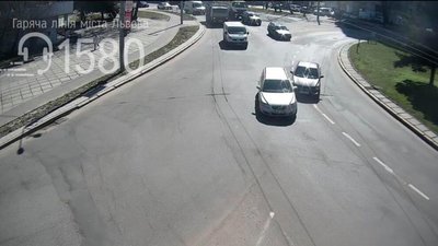 У Львові зіткнулись автомобілі (ВІДЕО)