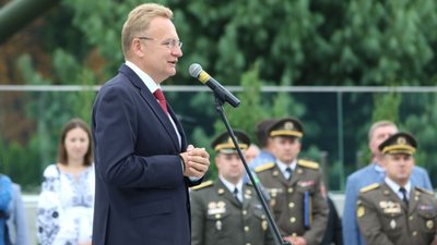 Садовий триматиме гроші львів’ян в "Укргазбанку"