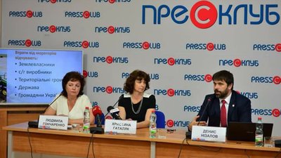 Уряд може скасувати мораторій на продаж землі ще до виборів, - експерт Світового банку