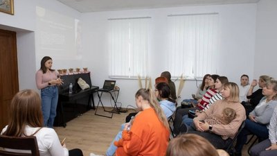 У Радехові відкрили безоплатну Школу відповідального батьківства «Батьки в темі»