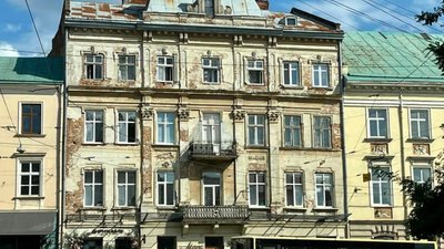 Світлини занедбаного Львова