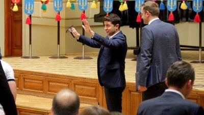 Зеленський по праву заслуговує на звання найкумеднішого президента світу, - Поярков про обшуки у волонтерки Звіробій