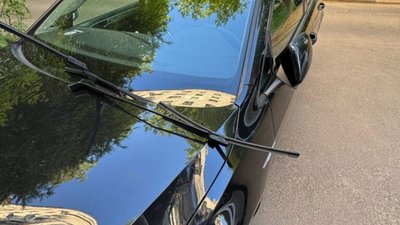 У Львові у спальному районі пошкодили автомобіль