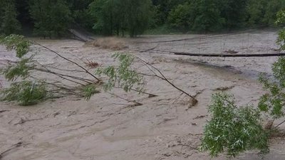 На Прикарпатті почала працювати будівельна техніка