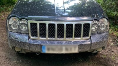 На Буковині на позашляховику затримали контрабандистів (ФОТО)
