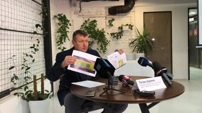 Команда міського голови Львова намагається підкупити виборців, - Петро Адамик (ВІДЕО)