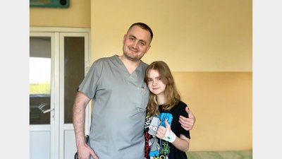 Львівські медики 15-річній дівчинці видалили жирову пухлину у спинному мозку