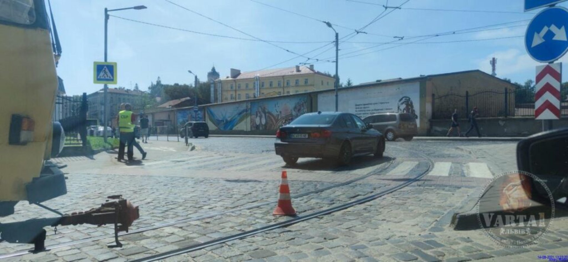 Вулиця Захисників України