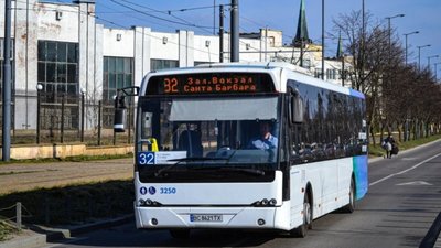 У Львові на міському маршруті № 32 курсуватиме більше автобусів