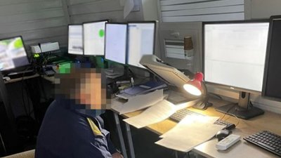 Інспектора Галицької митниці підозрюють у систематичних хабарях 
