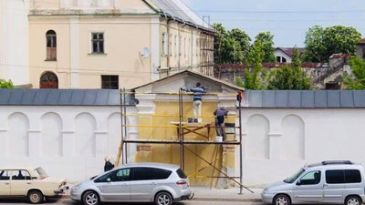 Як у Жовкві проводять реконструкцію Домініканського монастиря (ФОТО)