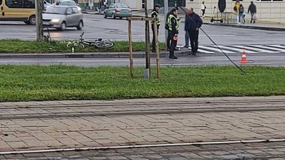 На Сихові автомобіль не розминувся із велосипедистом (ФОТО)