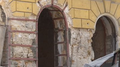 У центрі Одеси обвалився чотирьохповерховий житловий будинок (ВІДЕО)