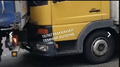 На Львівщині чотири вантажівки потрапили у ДТП