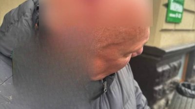 У Львові обвалився фасад і травмував чоловіка