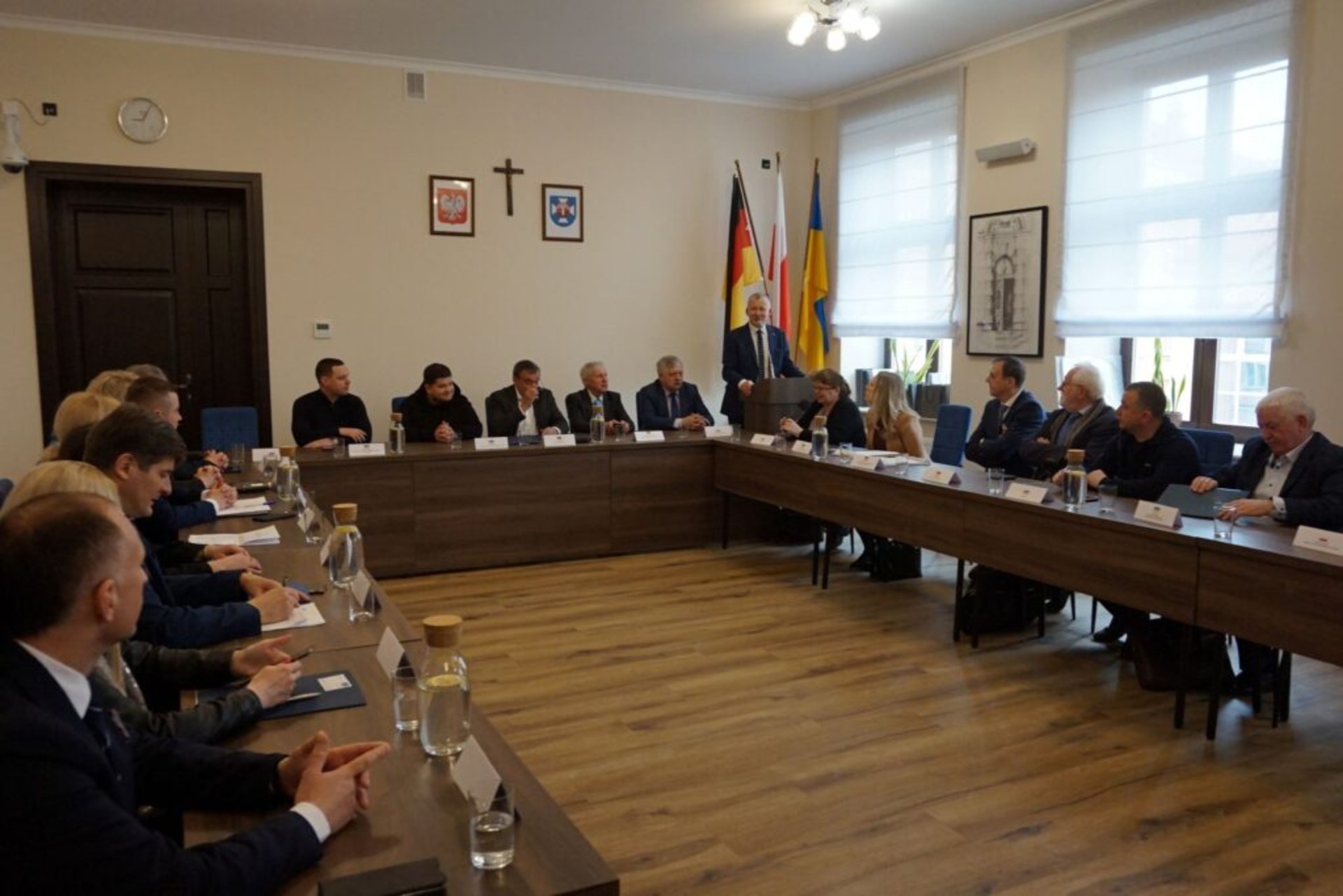 У Польщі обговорили питання гуманітарної допомоги Україні