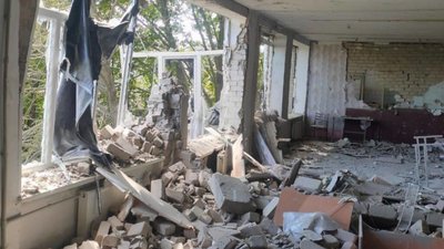 Окупанти зі ствольної артилерії завдали удару по Дніпропетровщині: росіяни повністю зруйнували ліцей