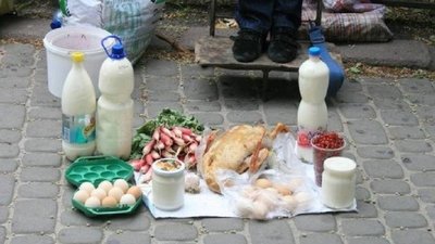 У Садового пообіцяли покінчити із стихійною торгівлею на вулицях міста