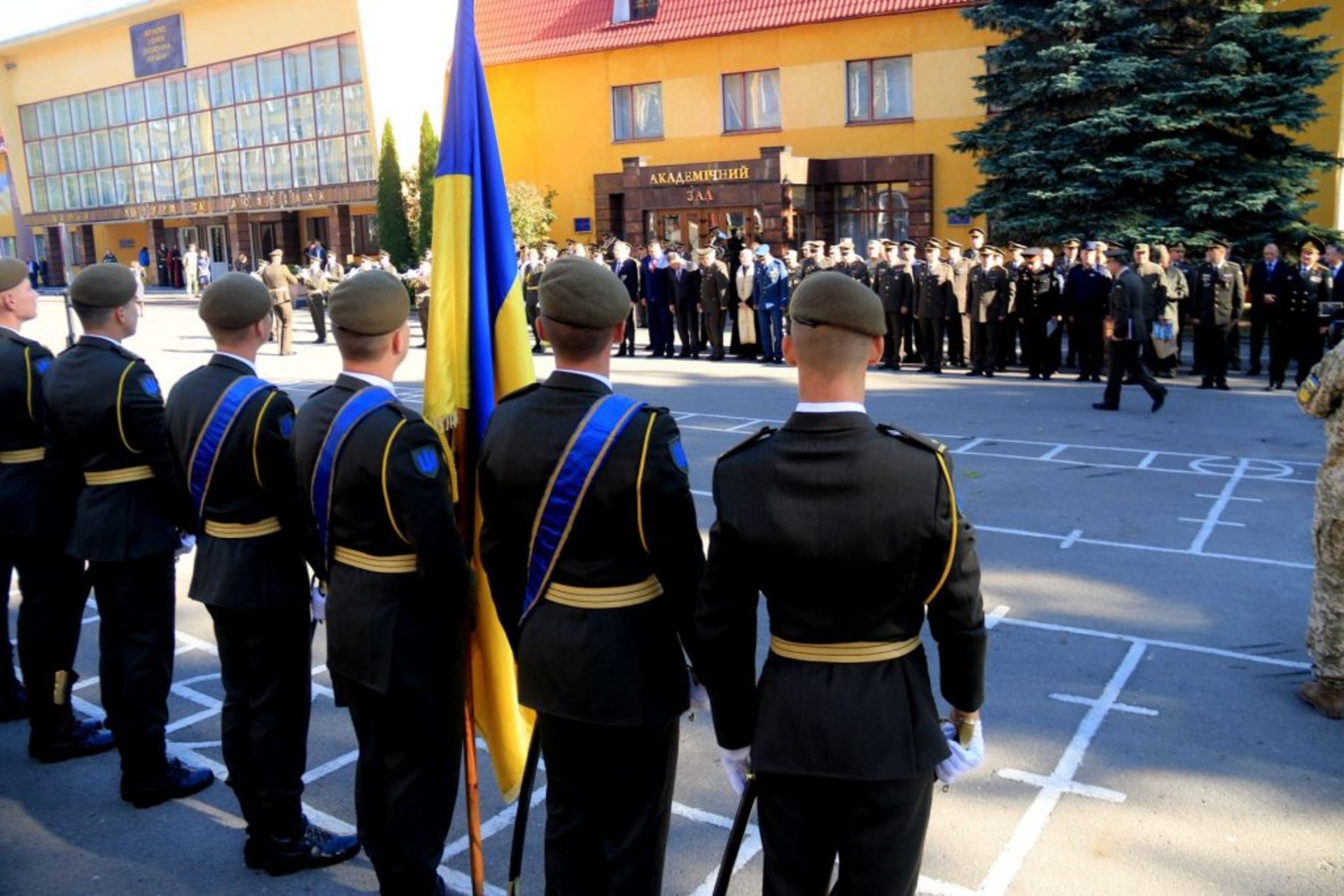 Встановлення пам’ятного каменя на місці майбутнього пам’ятника Петру Сагайдачному
