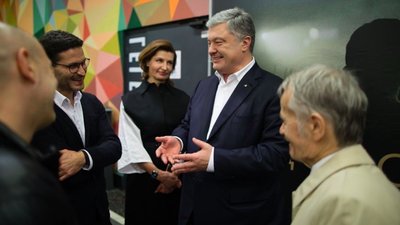 Фільм "Додому" про те, що Крим точно повернеться в Україну, - Порошенко