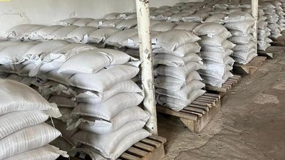 Понад 30 тонн насіннєвого матеріалу отримали фермери Львівщини від партнерів з Італії