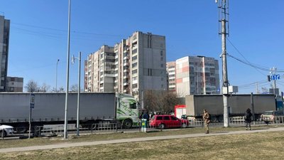 У Львові не розминулись автомобілі (ФОТО)