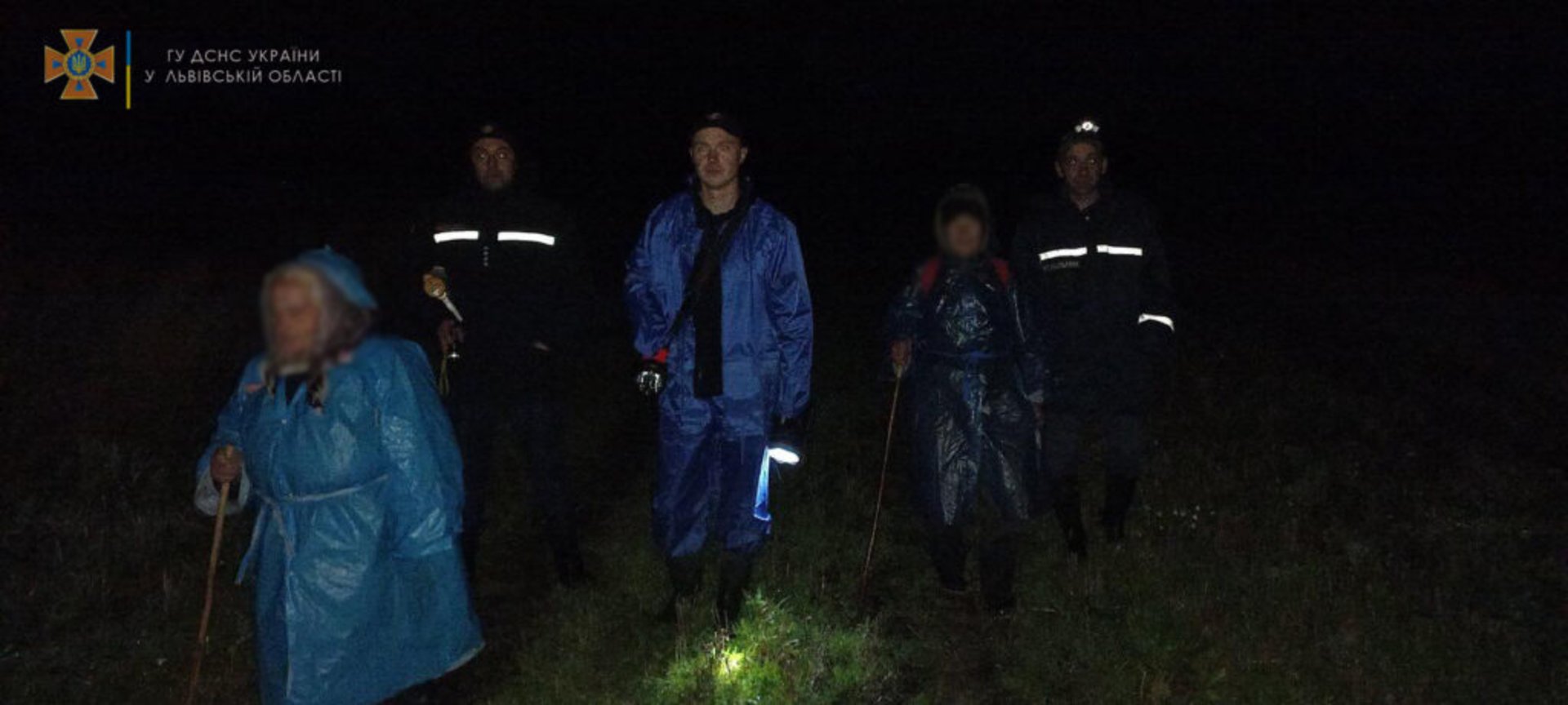На Львівщині у лісі заблукали жінки