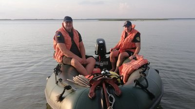 На озері Світязь перекинувся катамаран