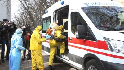 З підозрою на коронавірус госпіталізували українця, який повернувся з Польщі