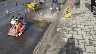 У Львові обіцяють залатати ями на дорогах (ФОТО)