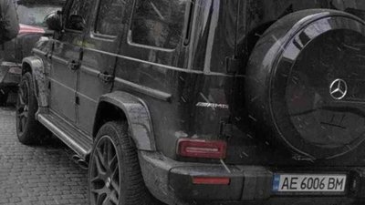 У Львові муніципали Садового оштрафували елітний автомобіль (ФОТО, ВІДЕО)