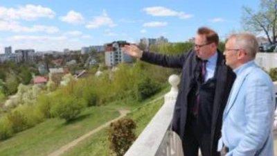 На Львівщині біля статуї Христа-Спасителя підписали меморандум