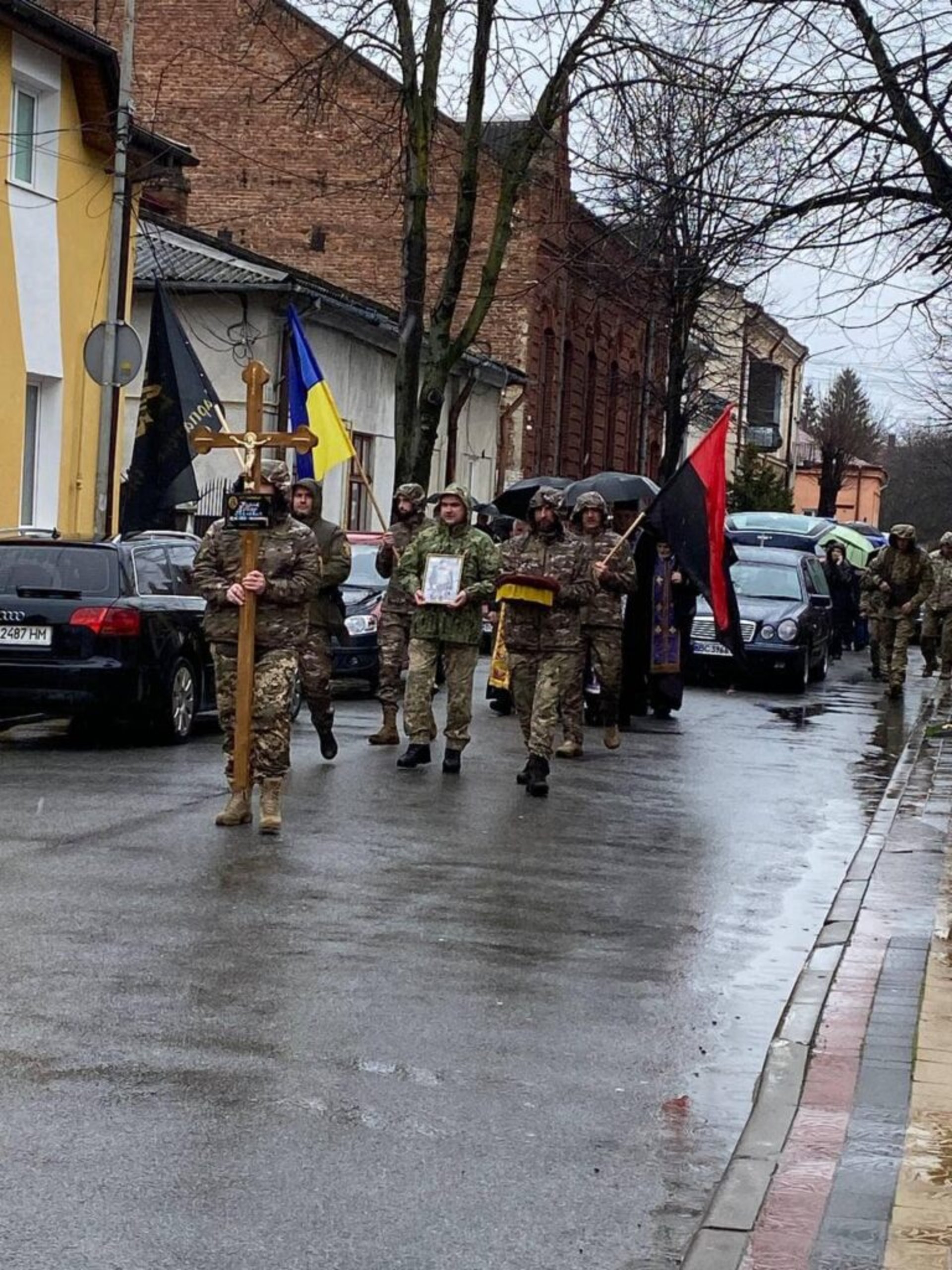 Львівщина провела в останню путь захисника України