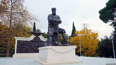 Владімір Путін відкрив у Криму пам'ятник Алєксандру ІІІ